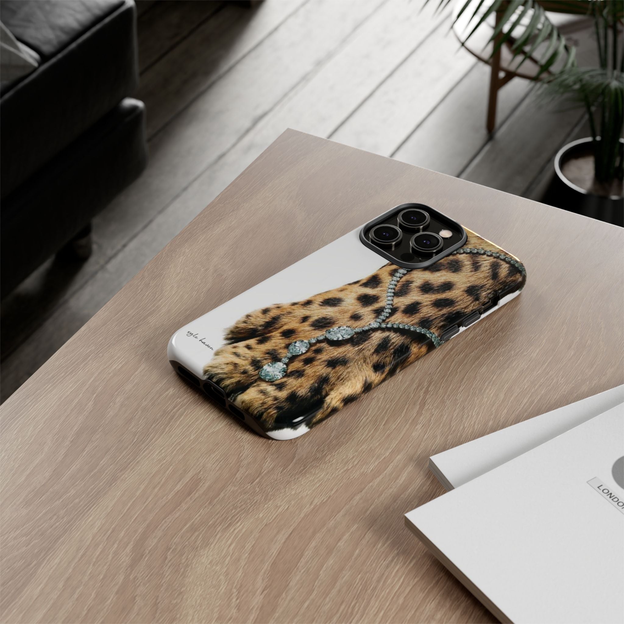 'paws' phone case