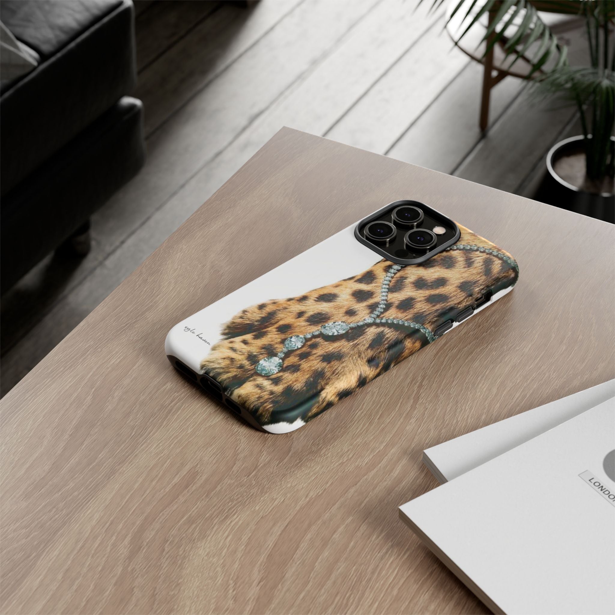 'paws' phone case