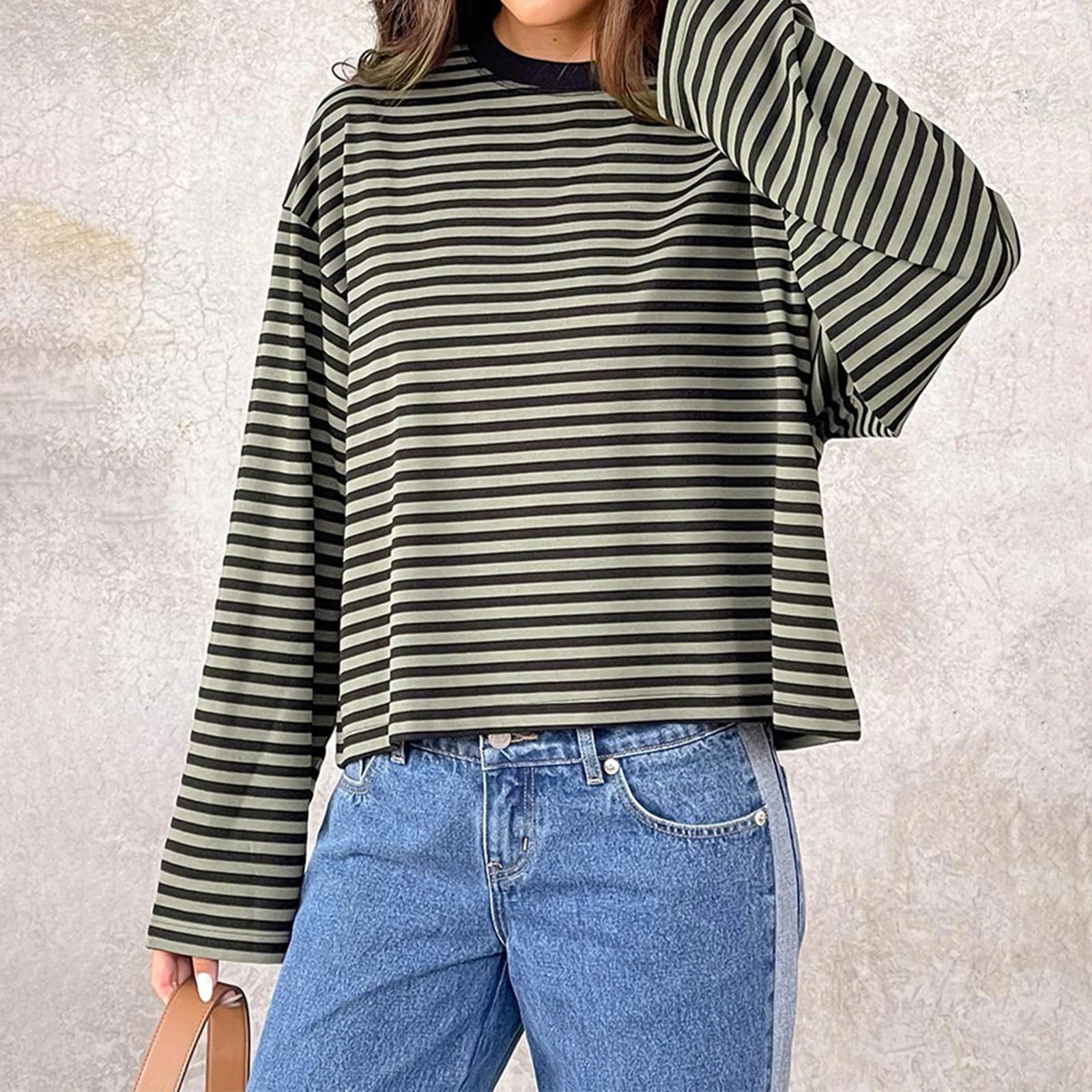 Retro stripped crew neck